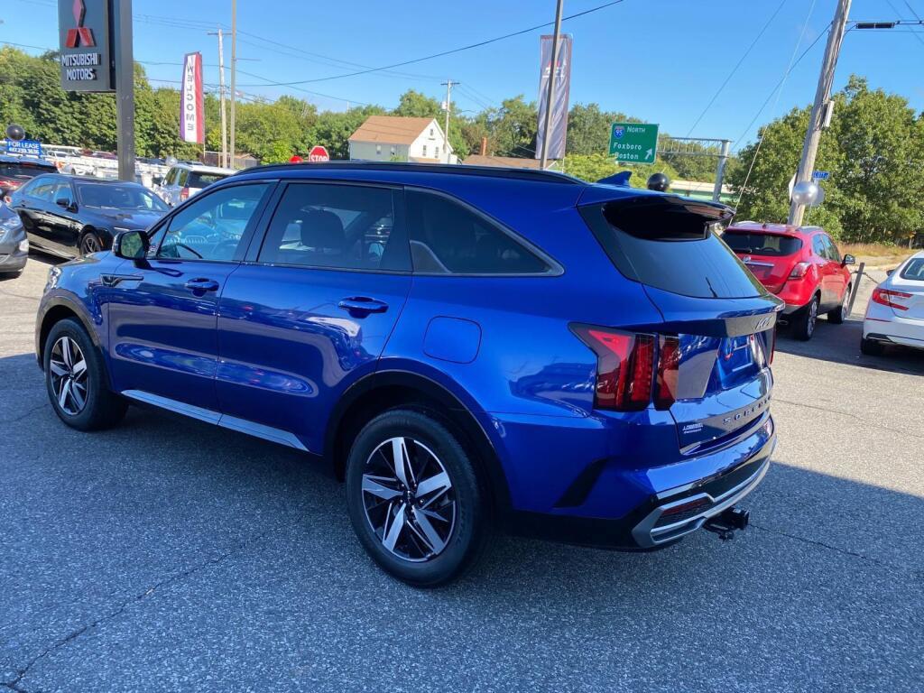 used 2022 Kia Sorento car, priced at $29,999