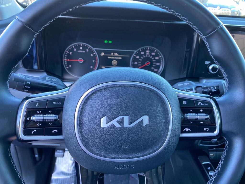 used 2022 Kia Sorento car, priced at $29,999