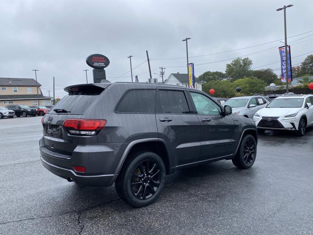 used 2017 Jeep Grand Cherokee car, priced at $18,999