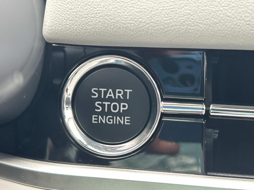 new 2025 Mitsubishi Outlander car, priced at $40,085