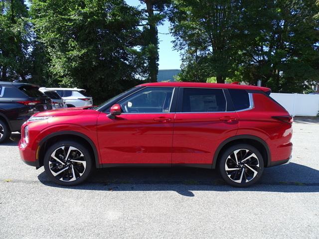 new 2024 Mitsubishi Outlander car, priced at $37,153