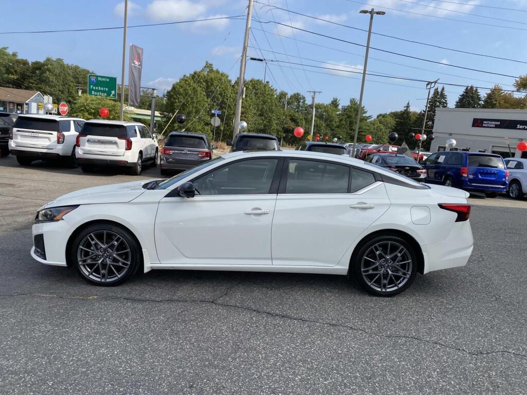 used 2023 Nissan Altima car, priced at $20,999