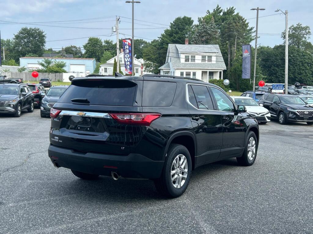 used 2021 Chevrolet Traverse car, priced at $27,999