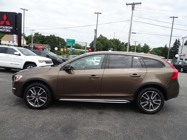 used 2017 Volvo V60 Cross Country car, priced at $14,776