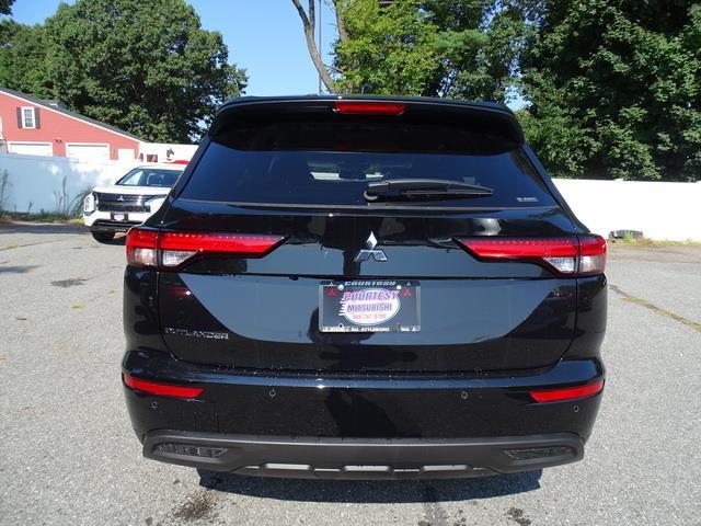 new 2024 Mitsubishi Outlander car, priced at $30,153