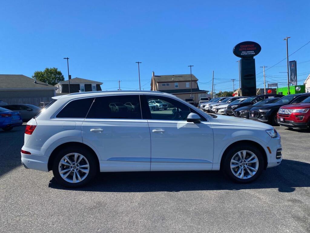 used 2019 Audi Q7 car, priced at $22,999