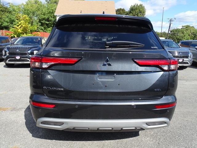 new 2024 Mitsubishi Outlander car, priced at $38,384