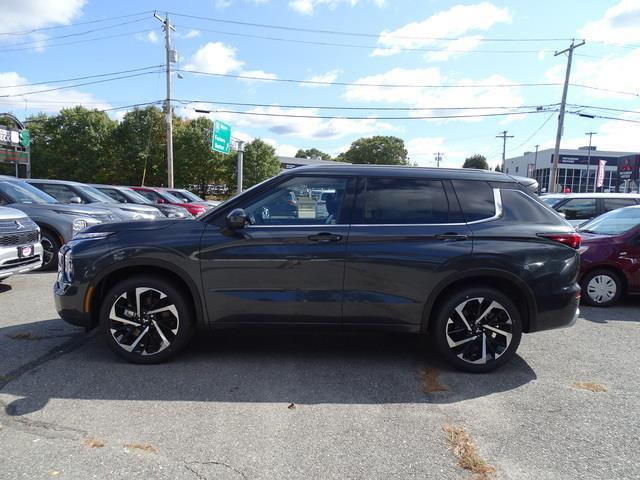 new 2024 Mitsubishi Outlander car, priced at $38,384