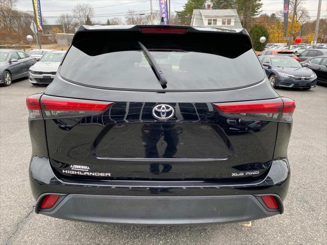 used 2022 Toyota Highlander car, priced at $32,599