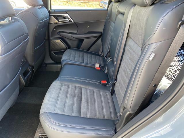 new 2025 Mitsubishi Outlander car, priced at $40,365