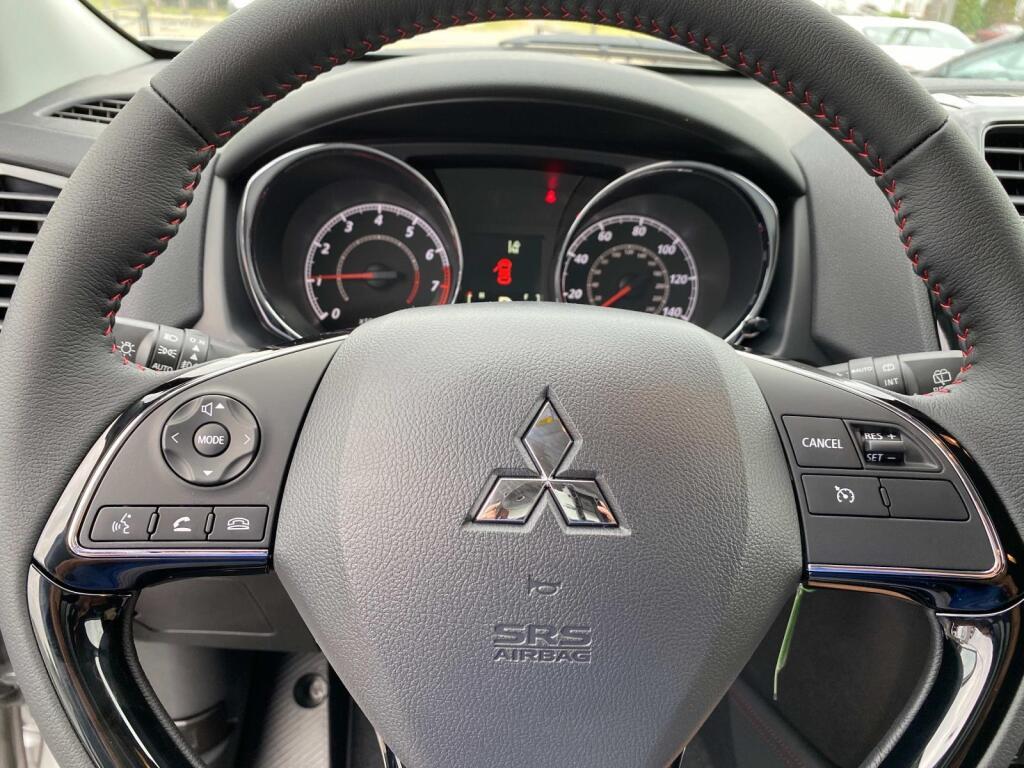 new 2025 Mitsubishi Outlander Sport car, priced at $29,940