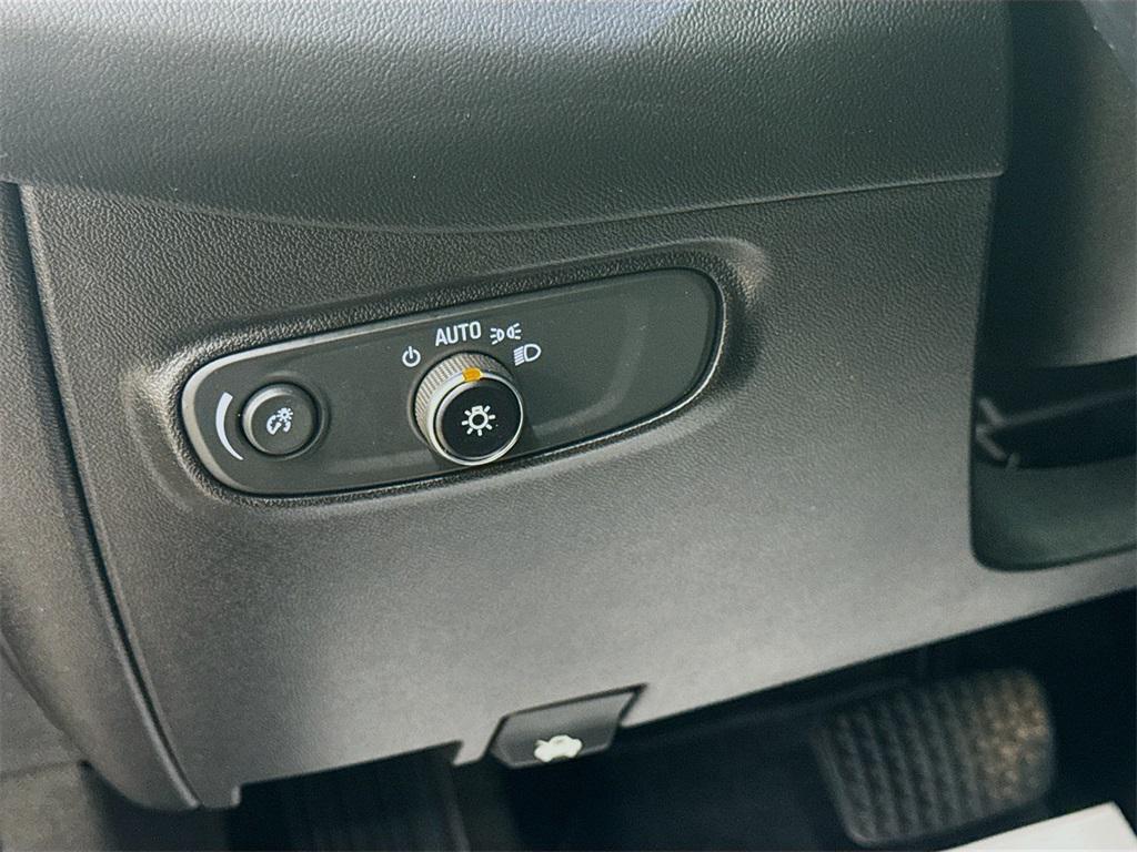 used 2018 Chevrolet Equinox car, priced at $13,900