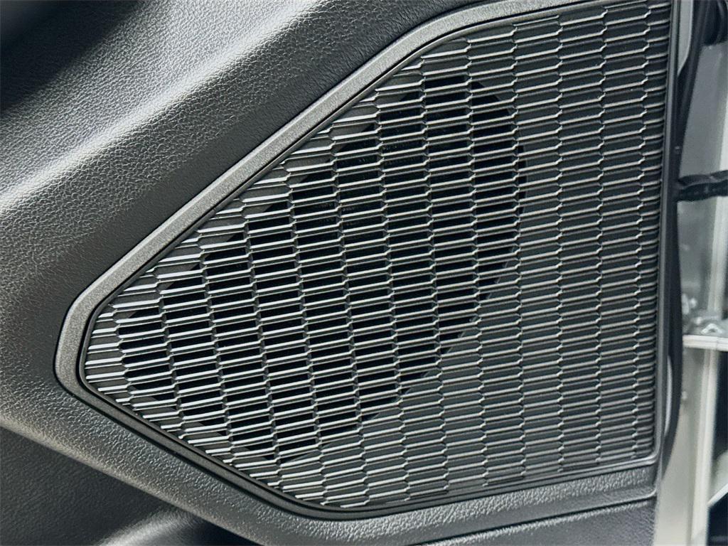 new 2025 Jeep Grand Cherokee L car, priced at $48,000