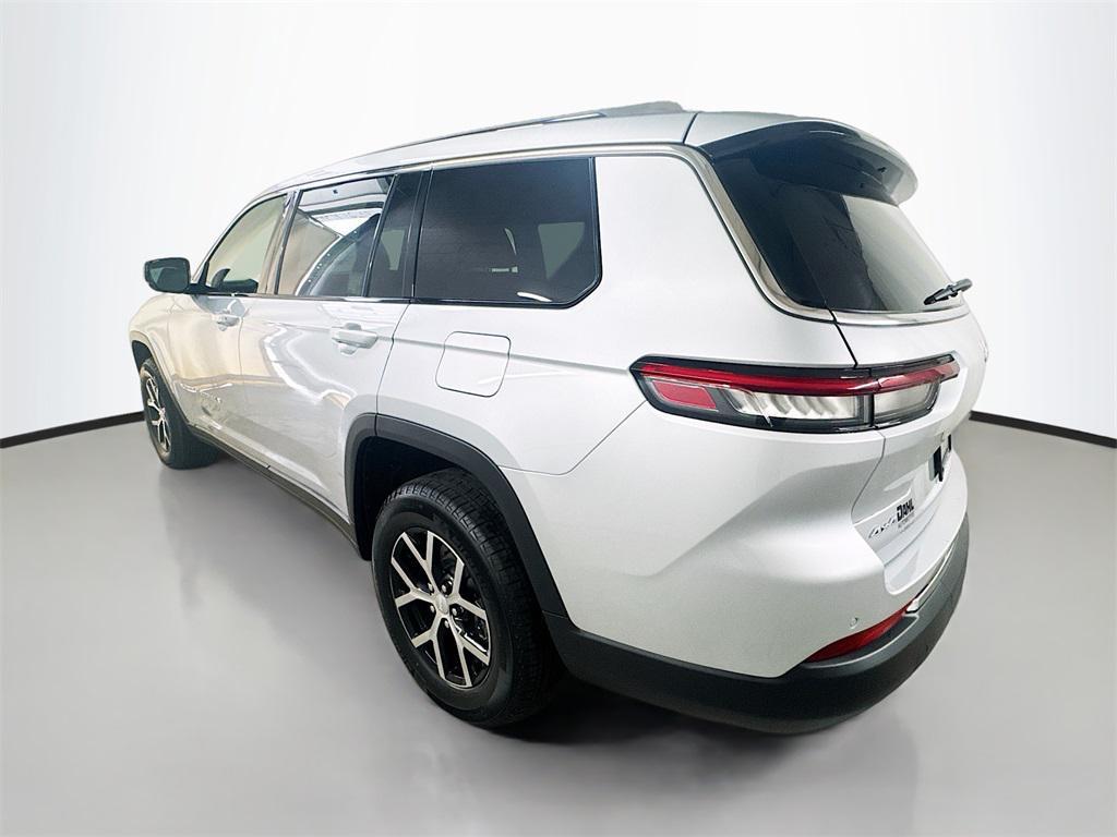 new 2025 Jeep Grand Cherokee L car, priced at $48,000