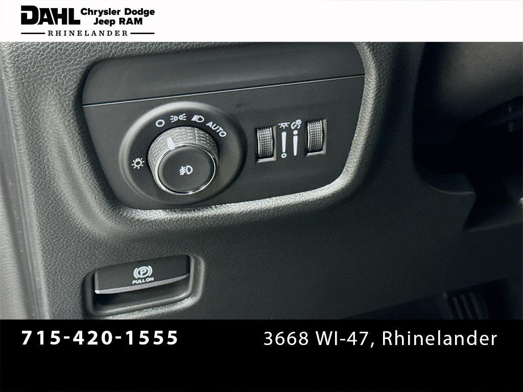 new 2025 Jeep Grand Cherokee L car, priced at $48,561