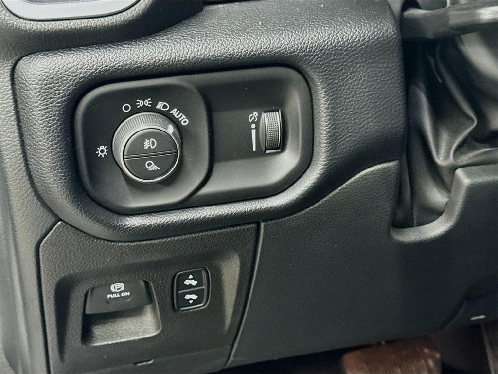 used 2022 Ram 1500 car, priced at $40,000