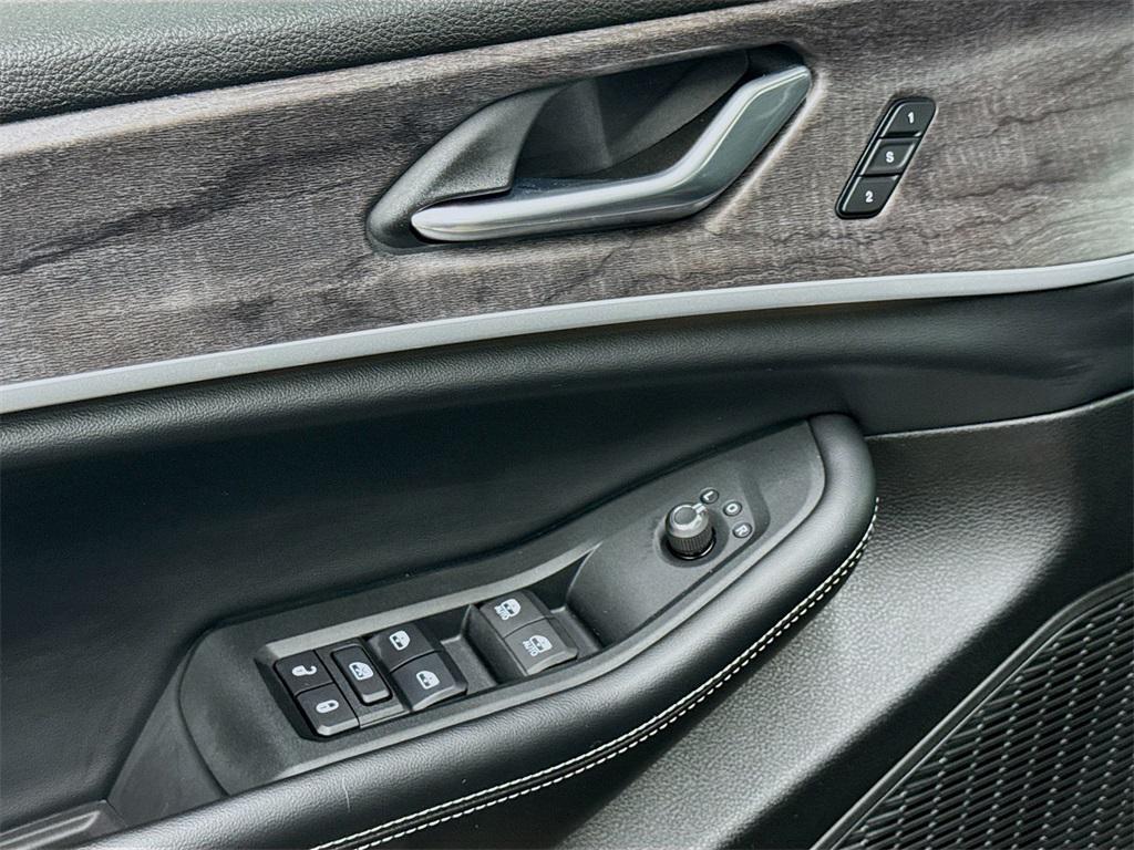 new 2025 Jeep Grand Cherokee L car, priced at $56,356