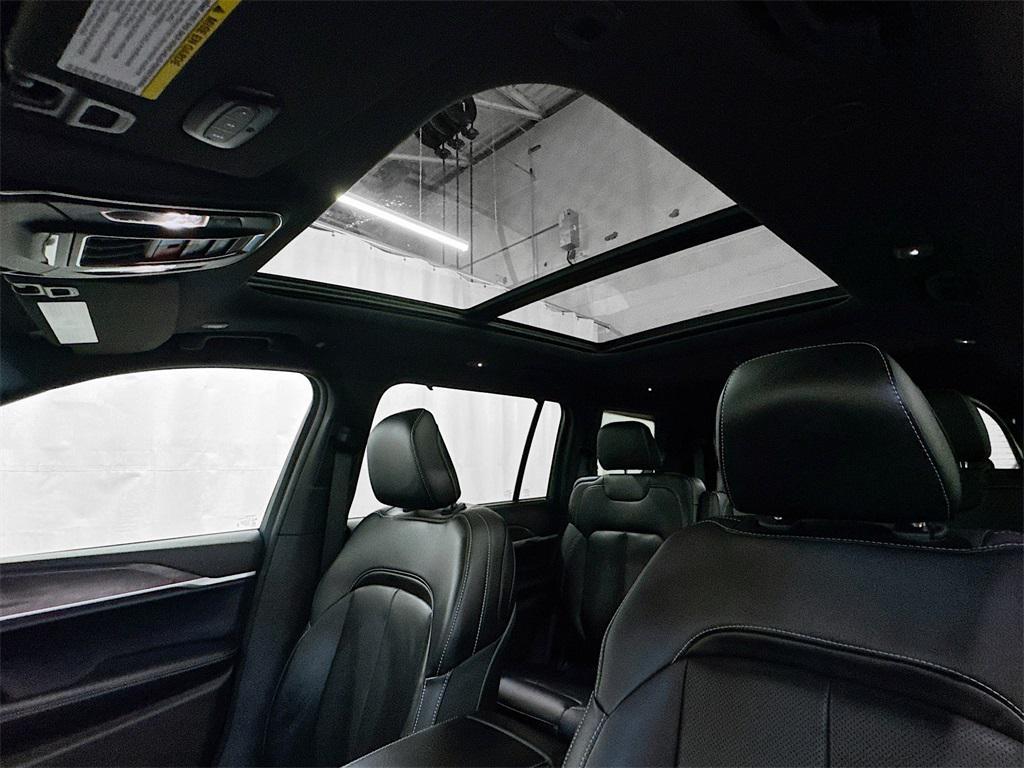 new 2025 Jeep Grand Cherokee L car, priced at $56,356