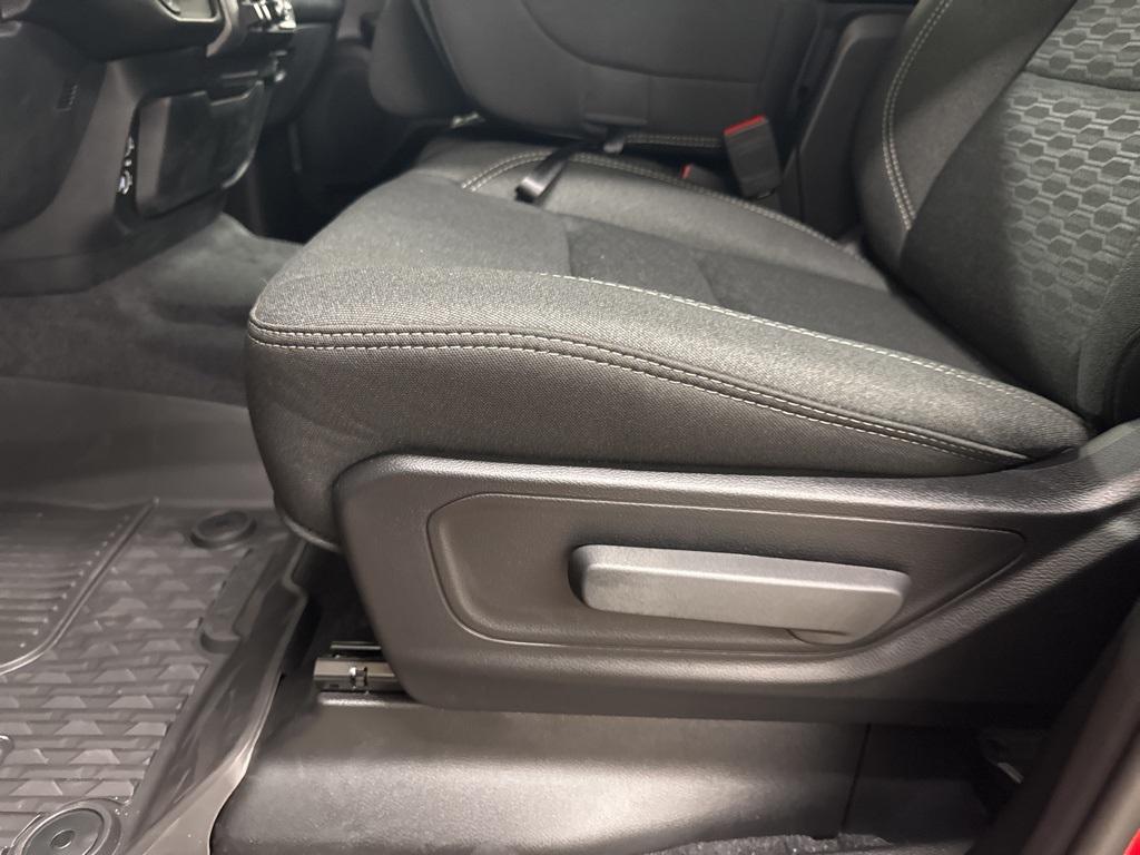 new 2025 Ram 1500 car, priced at $52,326