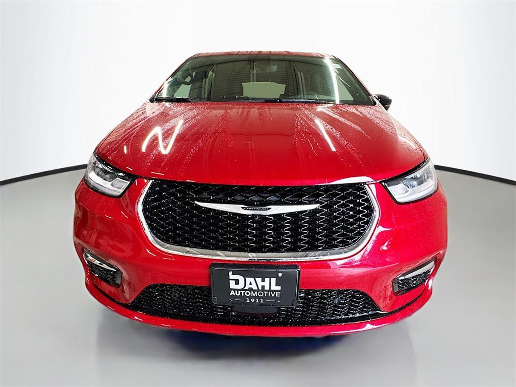 new 2025 Chrysler Pacifica car, priced at $46,900