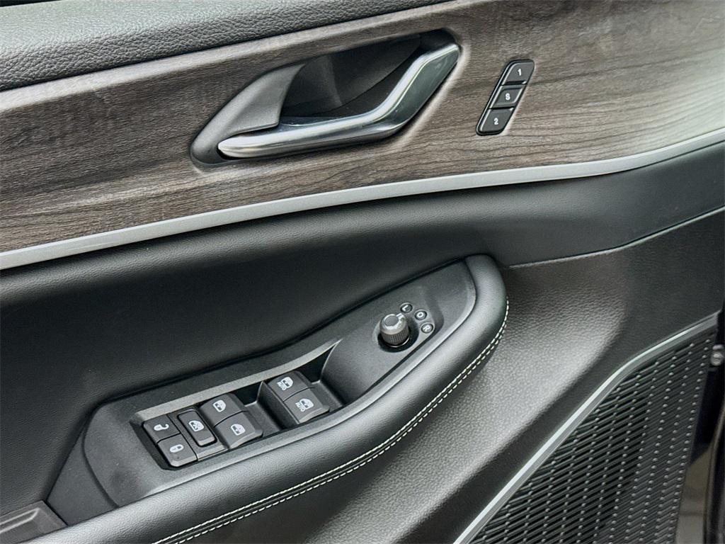 new 2025 Jeep Grand Cherokee L car, priced at $58,134