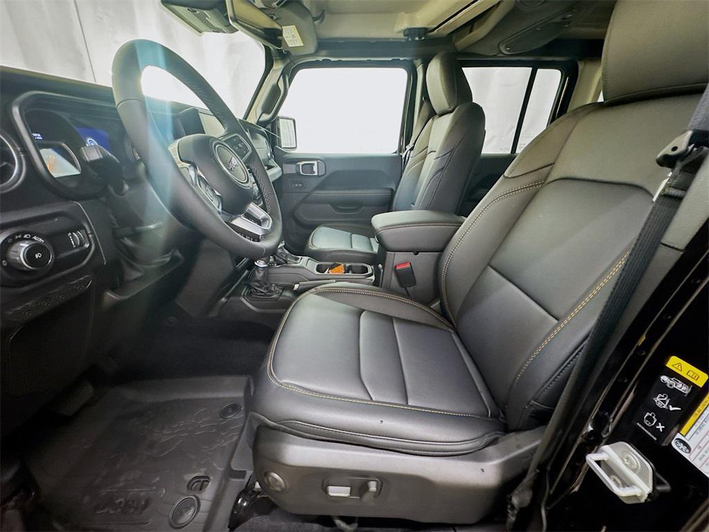 new 2025 Jeep Wrangler car, priced at $58,405