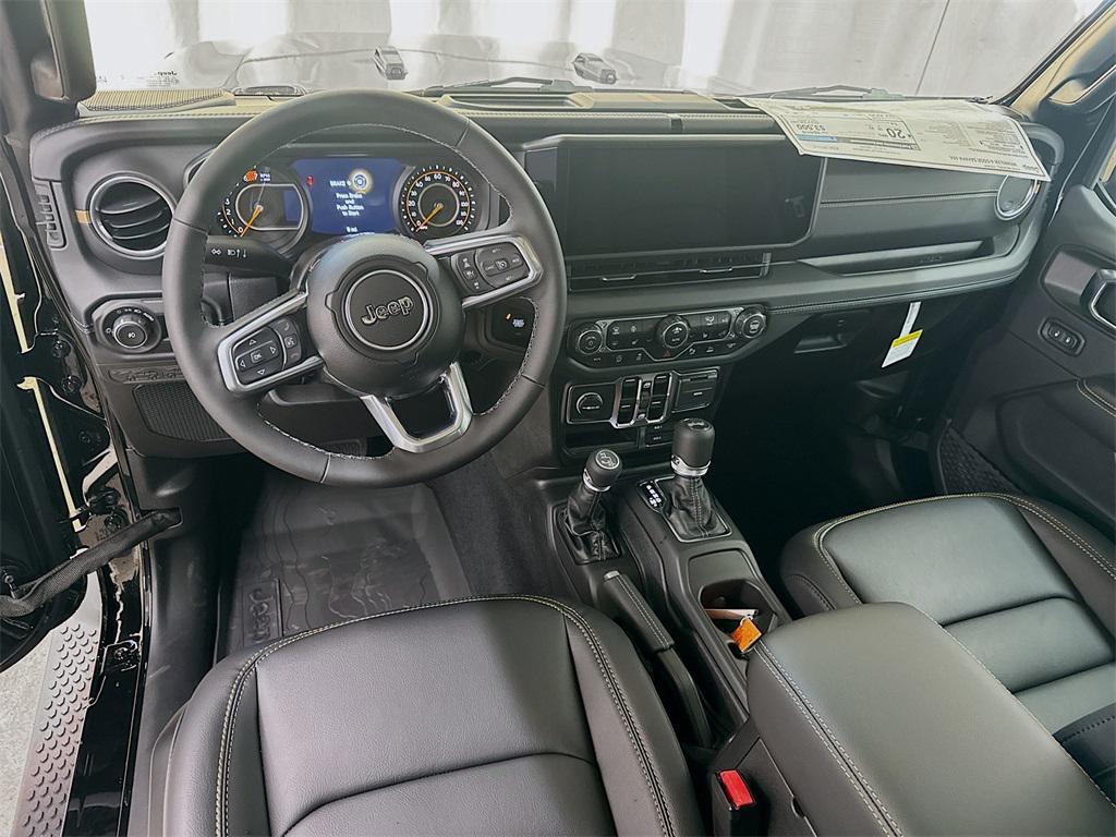 new 2025 Jeep Wrangler car, priced at $58,405