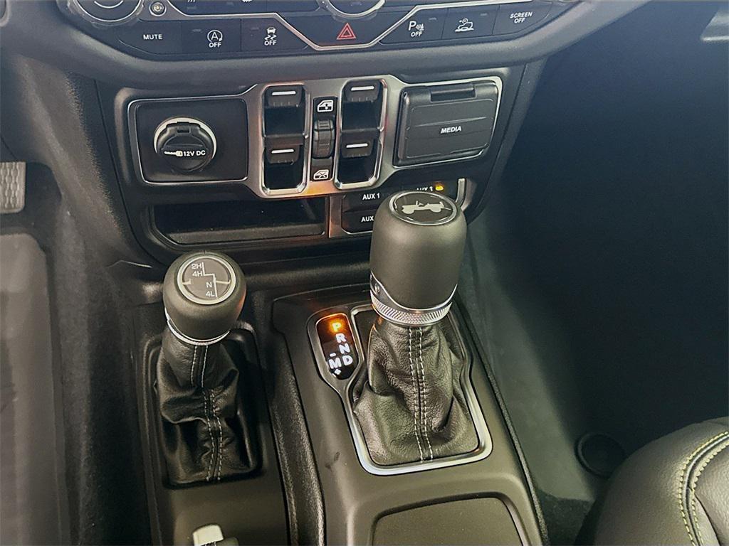 new 2025 Jeep Wrangler car, priced at $58,405
