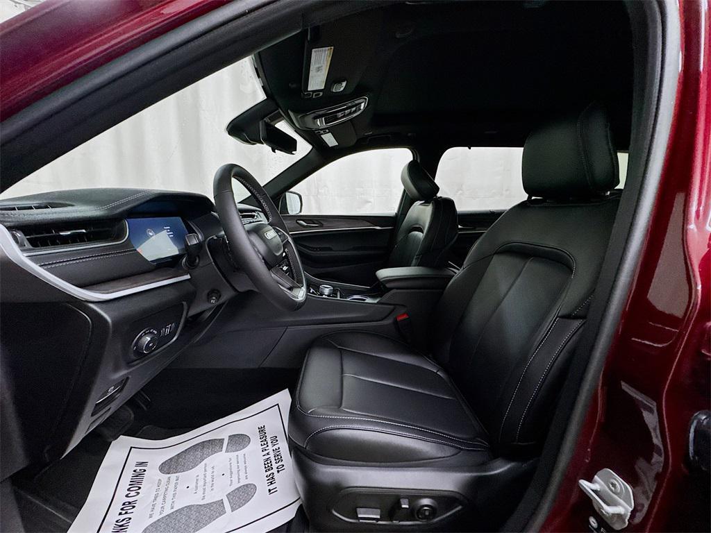 new 2025 Jeep Grand Cherokee L car, priced at $58,134