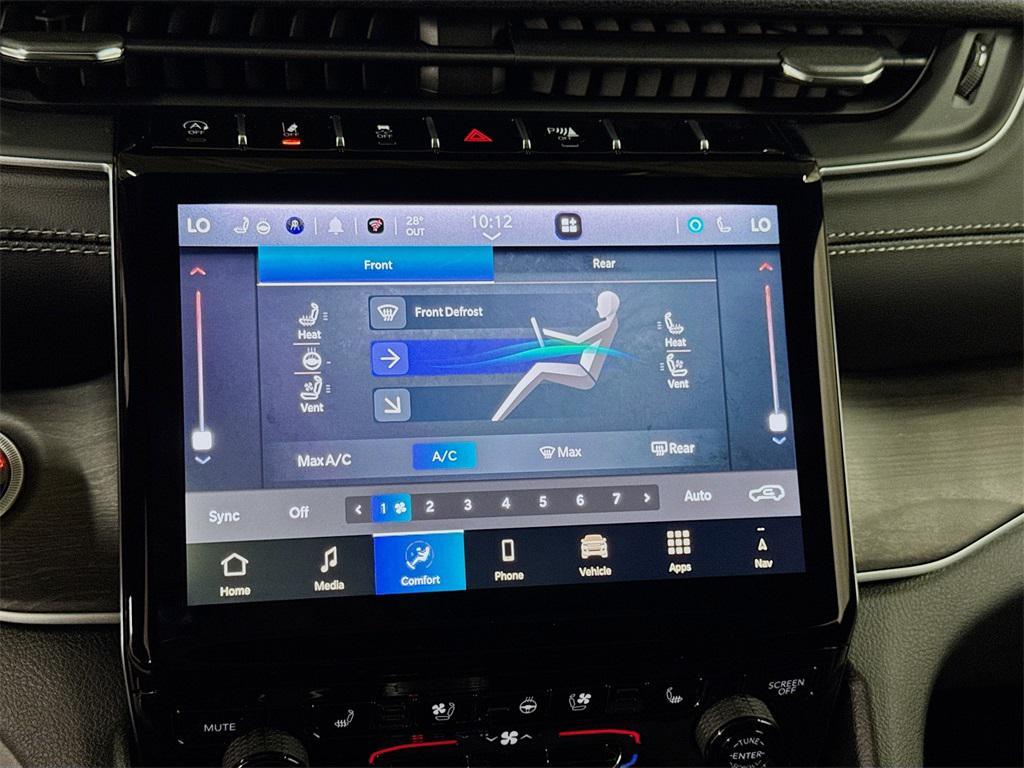 new 2025 Jeep Grand Cherokee L car, priced at $58,134