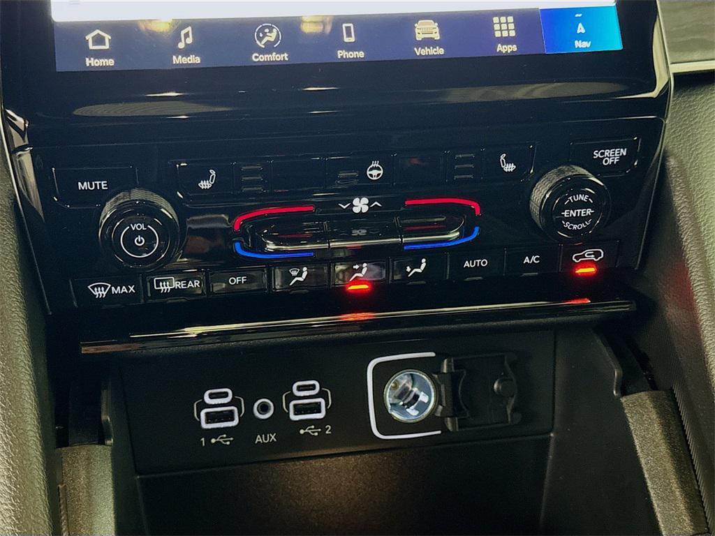 new 2025 Jeep Grand Cherokee L car, priced at $49,097