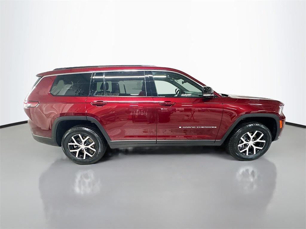 new 2025 Jeep Grand Cherokee L car, priced at $49,097