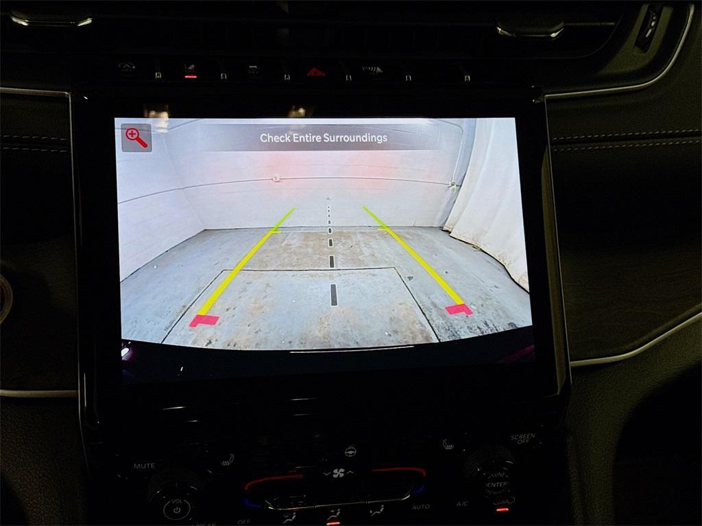 new 2025 Jeep Grand Cherokee L car, priced at $49,097