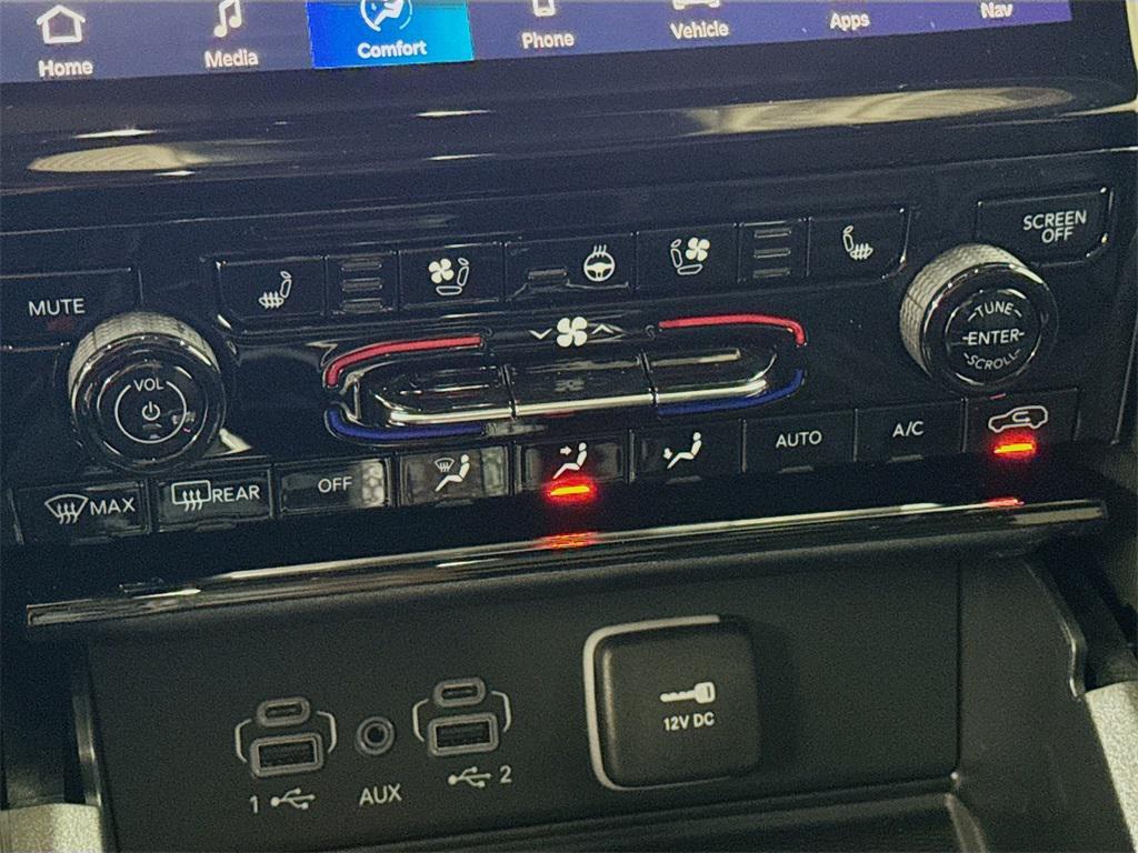 new 2025 Jeep Grand Cherokee L car, priced at $57,900