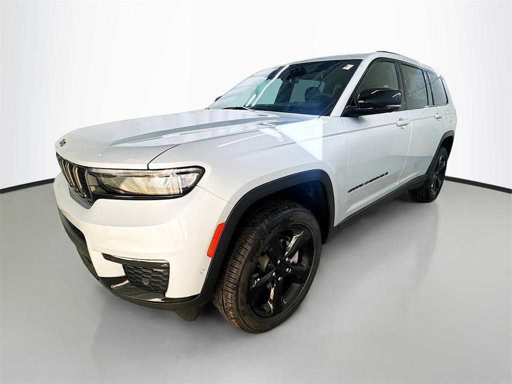 new 2025 Jeep Grand Cherokee L car, priced at $57,900
