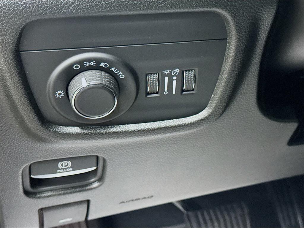 new 2025 Jeep Grand Cherokee L car, priced at $47,900