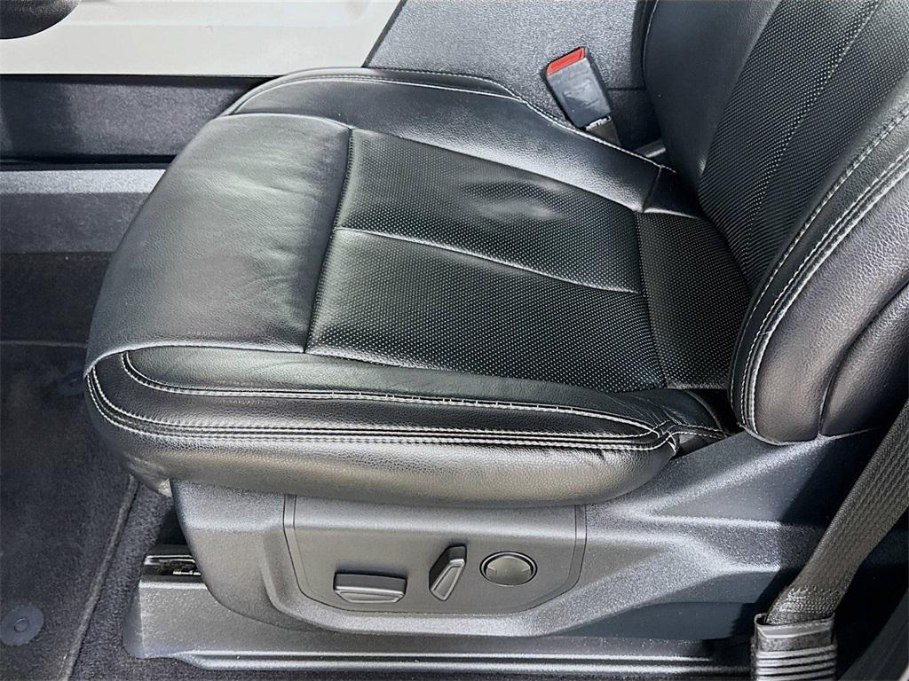 used 2020 Ford F-150 car, priced at $30,500