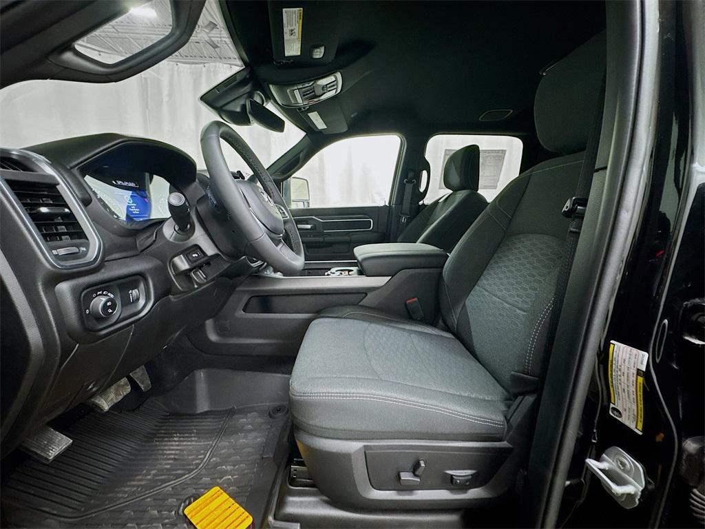 new 2025 Ram 2500 car, priced at $61,556