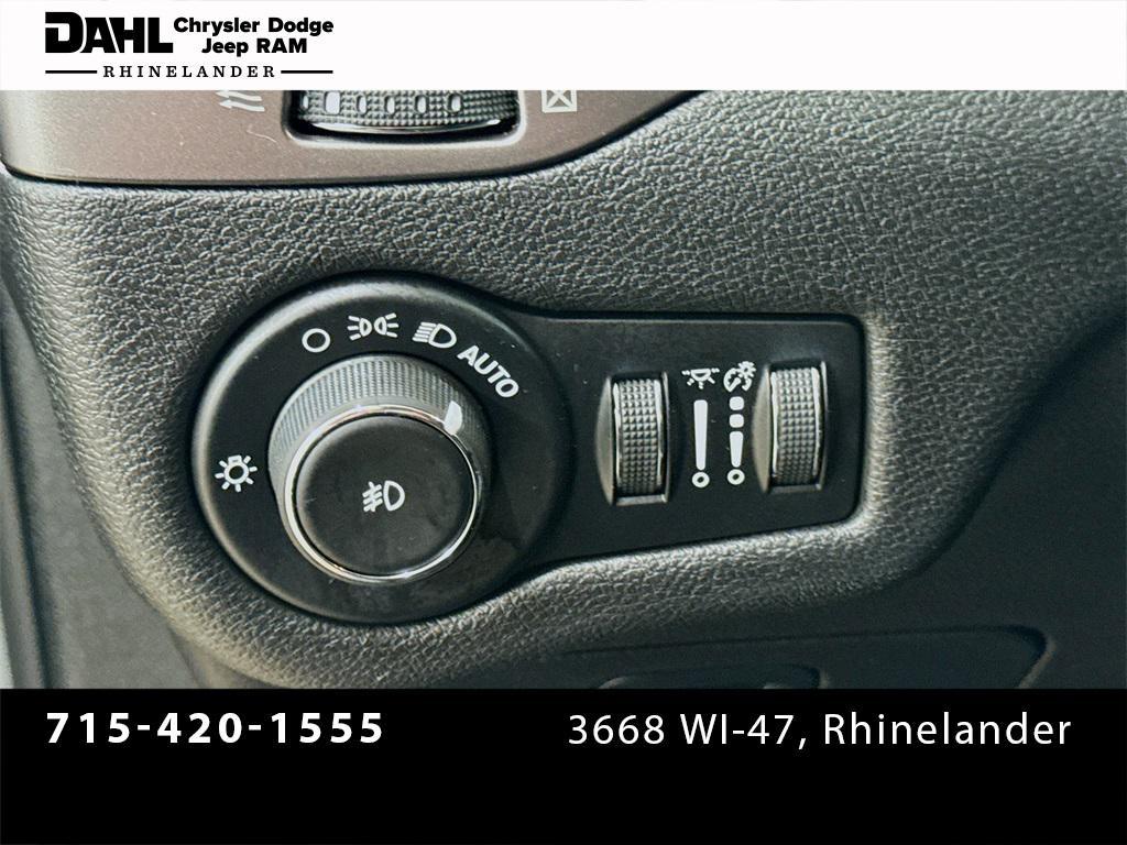 used 2019 Jeep Cherokee car, priced at $11,500