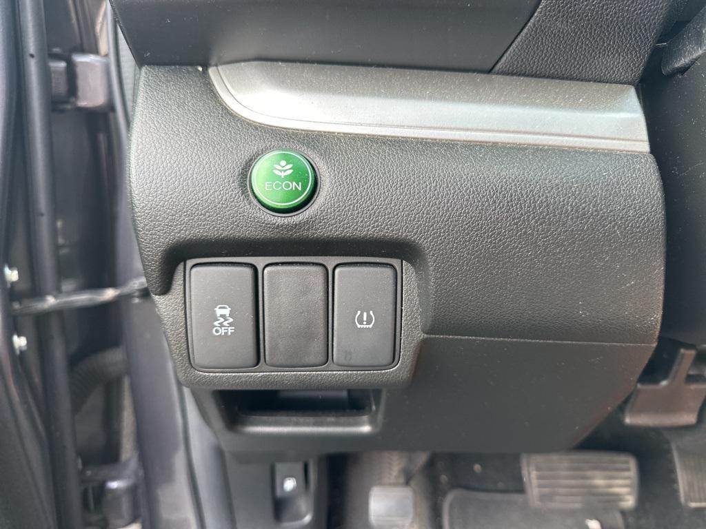 used 2016 Honda CR-V car, priced at $15,000