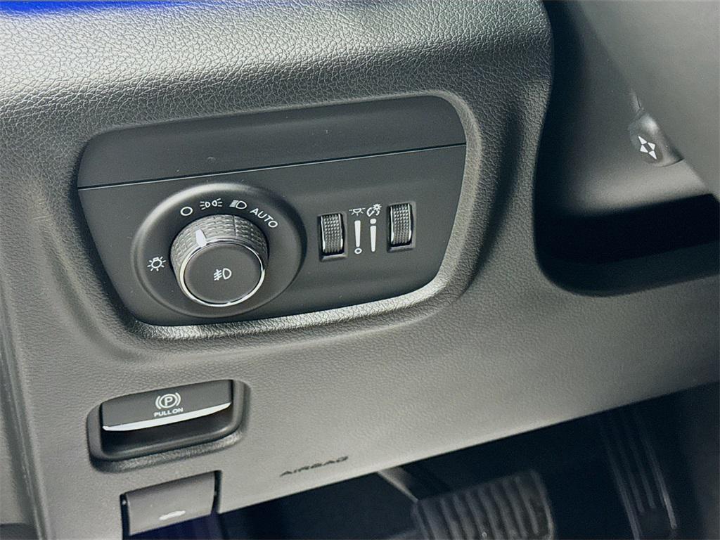 new 2025 Jeep Grand Cherokee L car, priced at $64,900