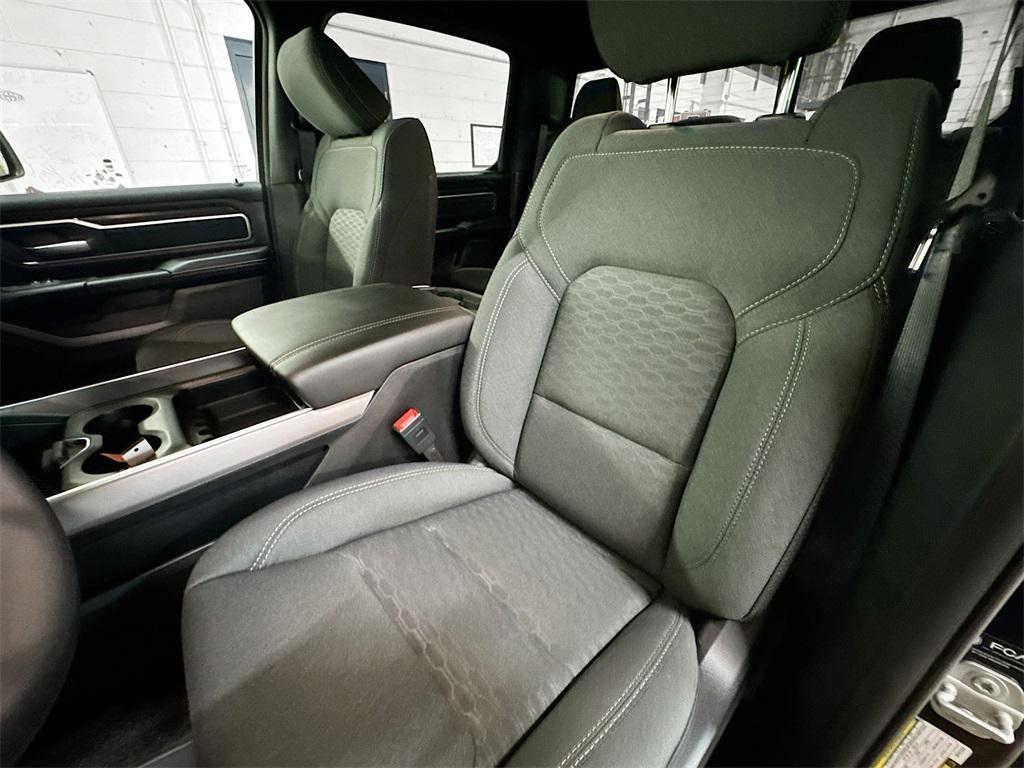 new 2025 Ram 1500 car, priced at $59,983
