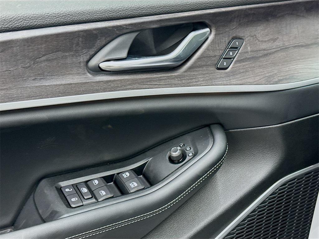 new 2025 Jeep Grand Cherokee L car, priced at $56,900