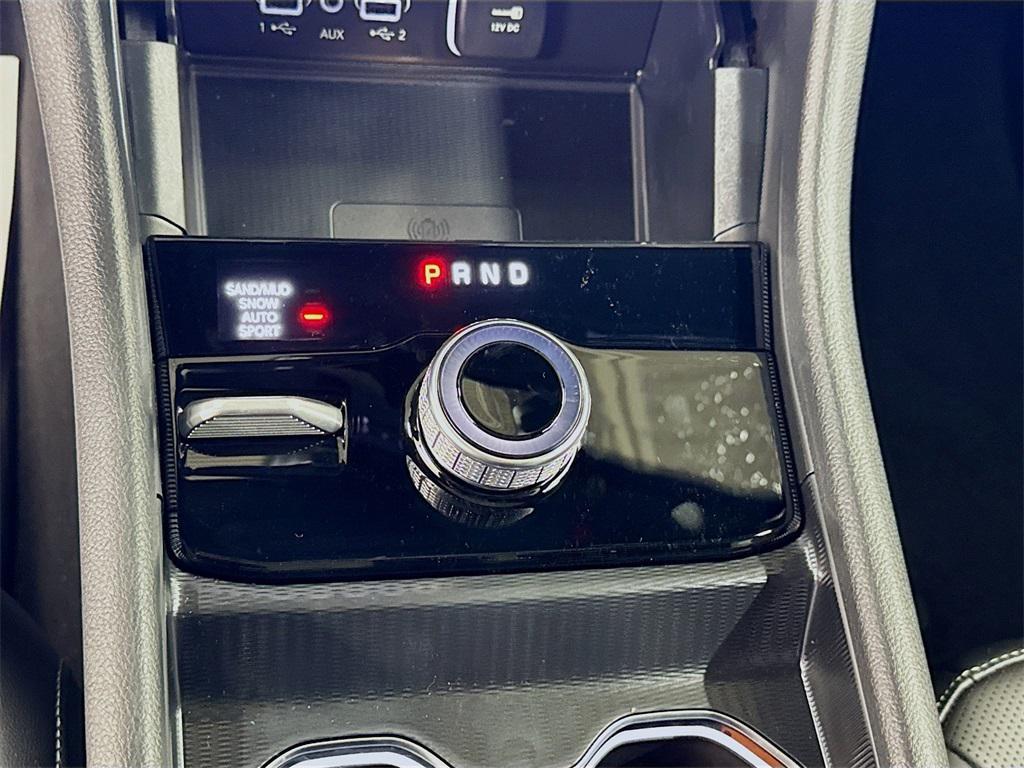 new 2025 Jeep Grand Cherokee L car, priced at $54,083