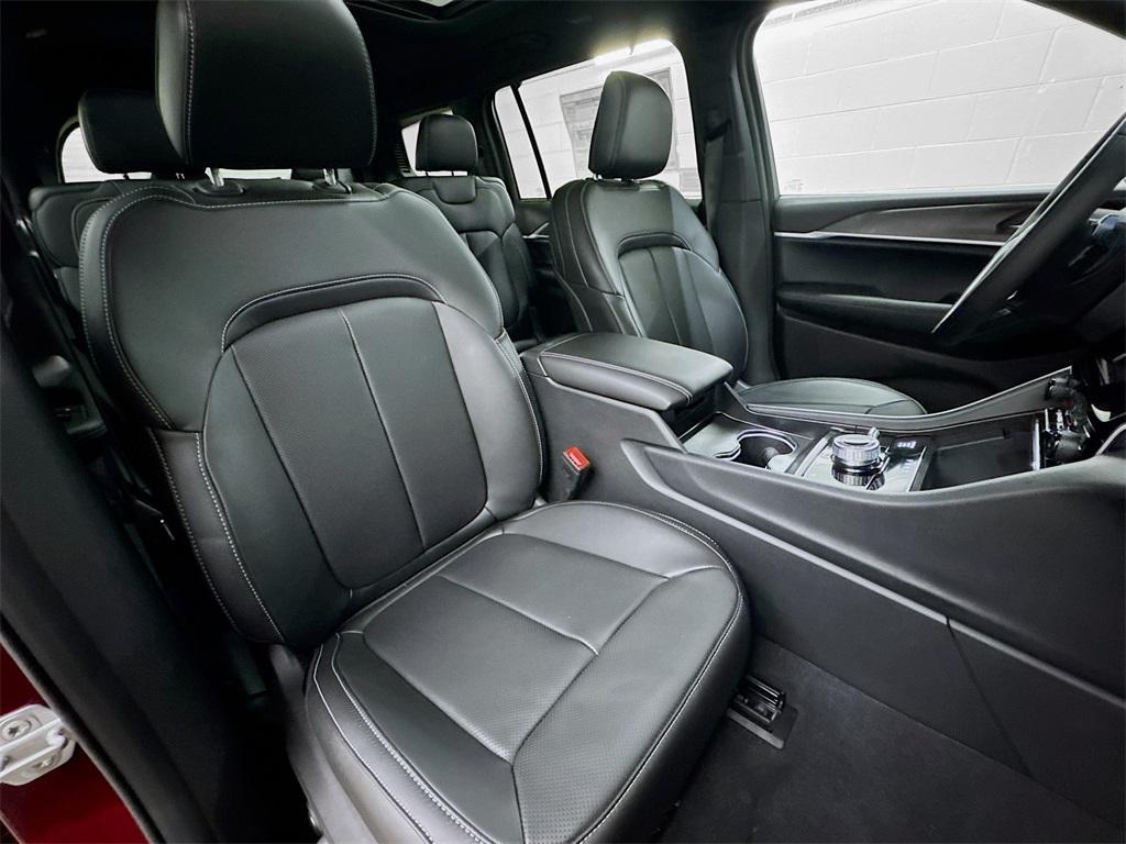 new 2025 Jeep Grand Cherokee L car, priced at $54,083