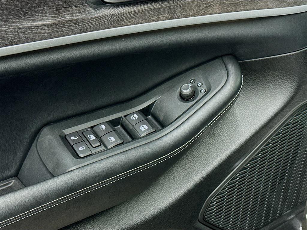 new 2025 Jeep Grand Cherokee car, priced at $55,486