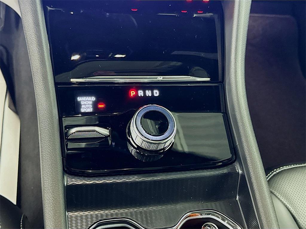 new 2025 Jeep Grand Cherokee car, priced at $55,486