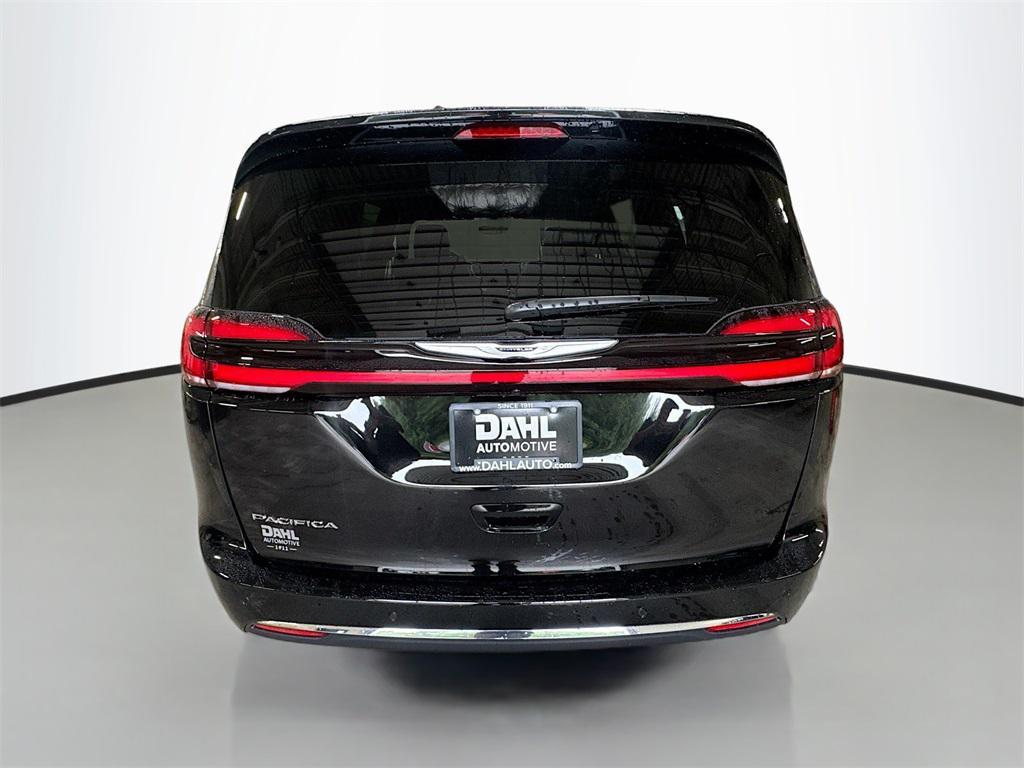 new 2025 Chrysler Pacifica car, priced at $44,256