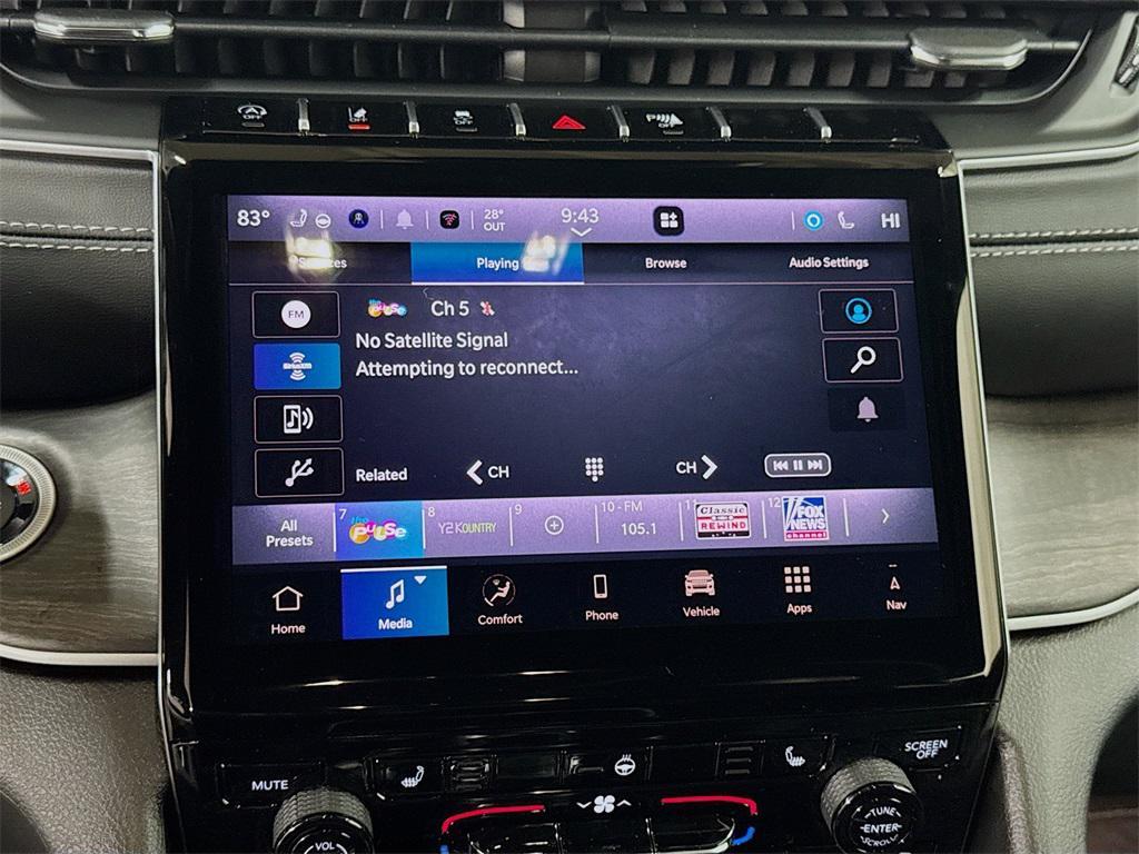 new 2025 Jeep Grand Cherokee L car, priced at $49,097