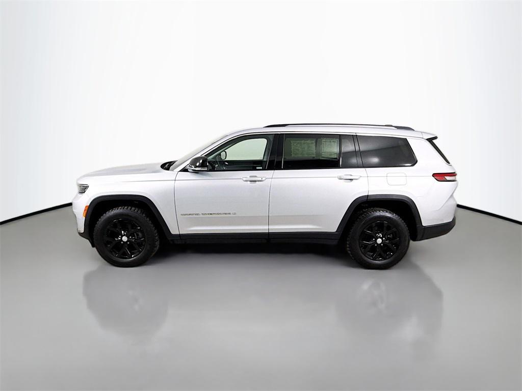 used 2022 Jeep Grand Cherokee L car, priced at $28,000